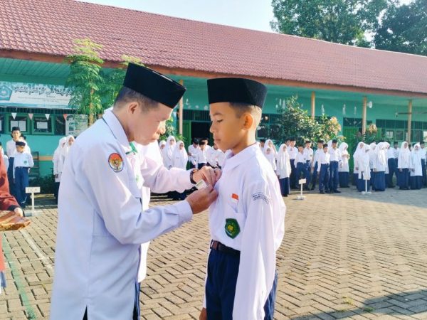MTsN 1 HSU Gelar Pembukaan MATSAMA Berkesan, Kamad Beri Sambutan Hangat untuk Siswa Baru