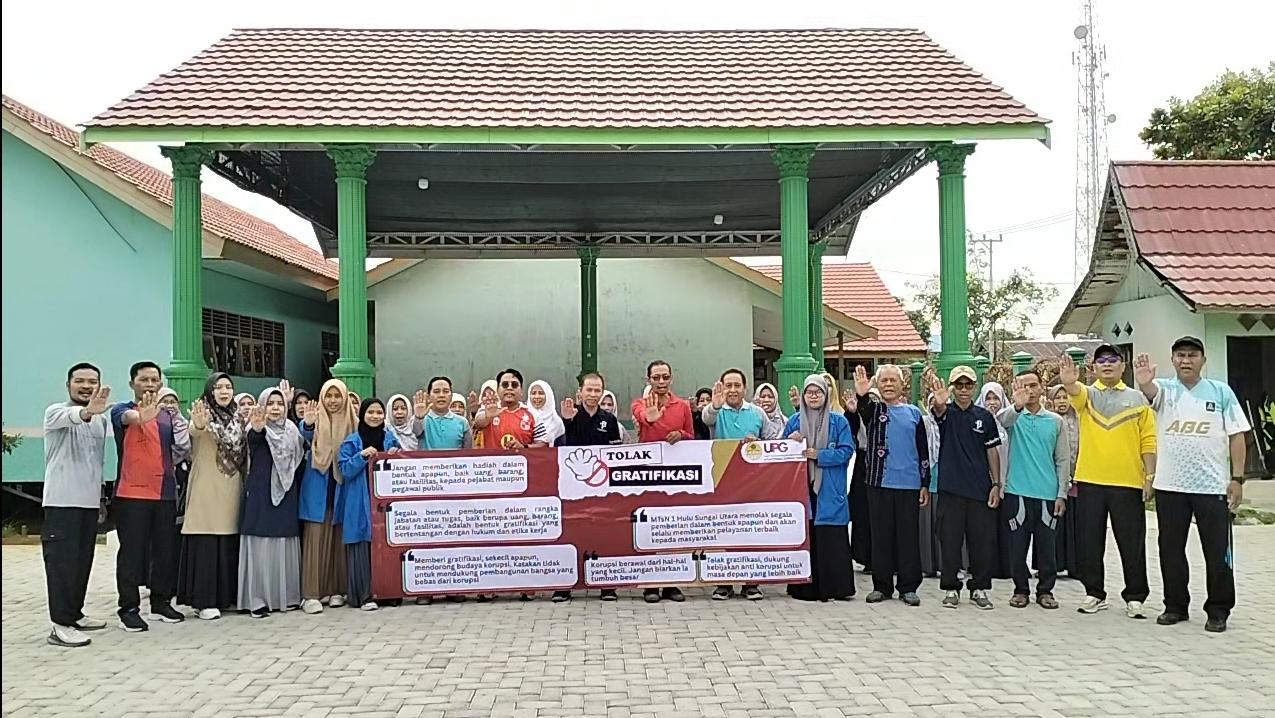 PTK MTsN 1 HSU Gelar Aksi Tolak Gratifikasi PTK MTsN 1 HSU Gelar Aksi Tolak Gratifikasi