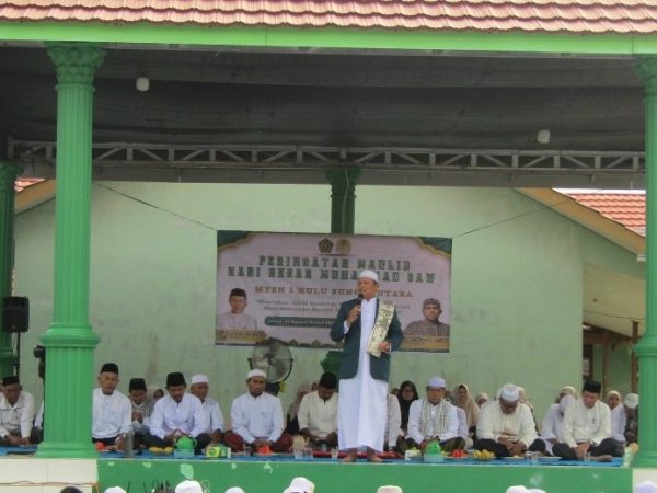 MTsN 1 HSU Gelar Peringatan Maulid Nabi Muhammad SAW dengan Meriah MTsN 1 HSU Gelar Peringatan Maulid Nabi Muhammad SAW dengan Meriah