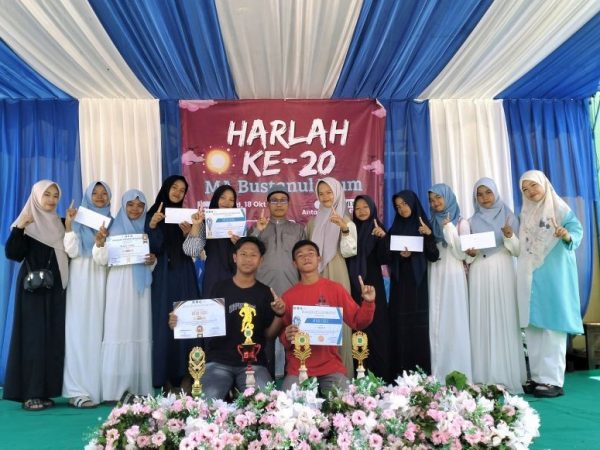 MTsN 1 HSU Borong Gelar Juara di Peringatan HARLAH MA Bustanul Ulum ke-20 MTsN 1 HSU Borong Gelar Juara di Peringatan HARLAH MA Bustanul Ulum ke-20