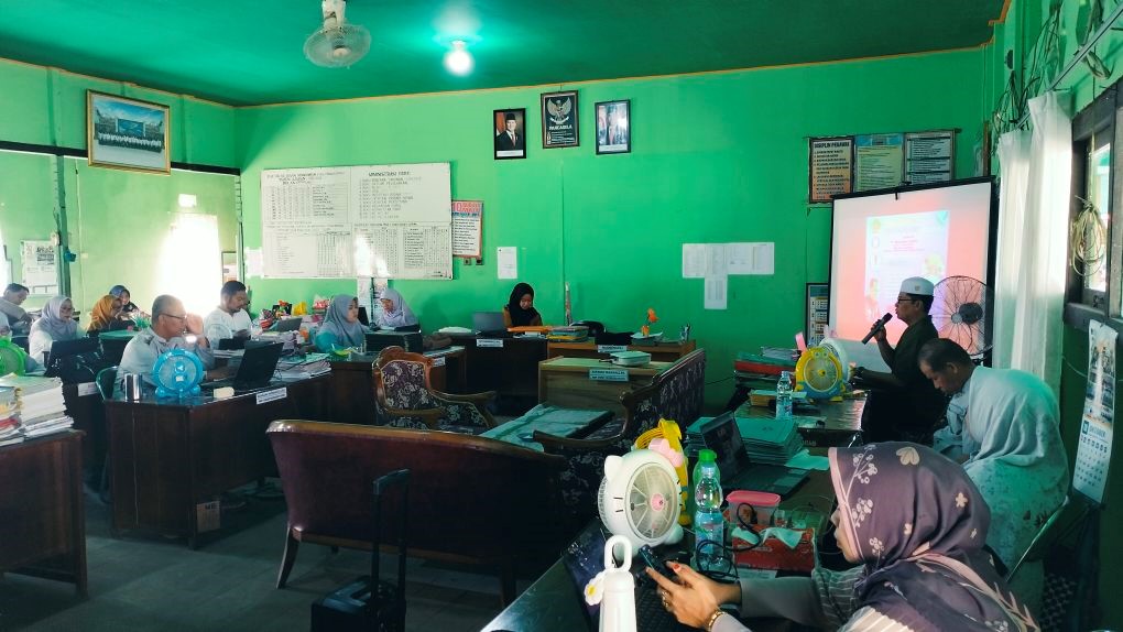 MTsN 1 HSU Gelar Pelatihan Wayground, Tingkatkan Kualitas Pembuatan Soal dengan Bantuan AI MTsN 1 HSU Gelar Pelatihan Wayground, Tingkatkan Kualitas Pembuatan Soal dengan Bantuan AI