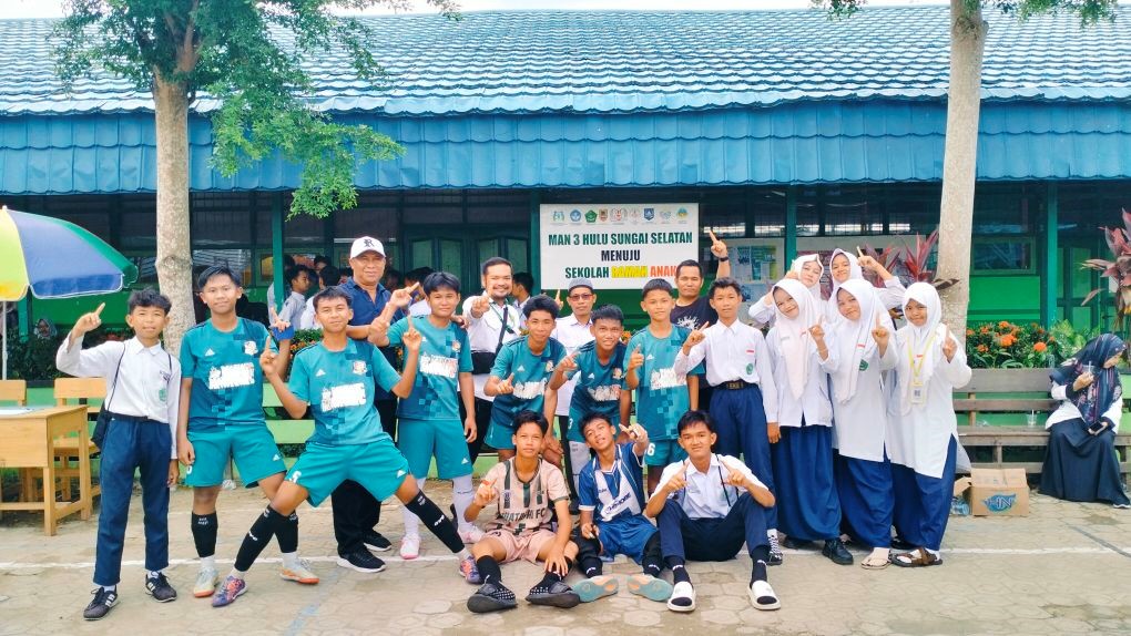 MTsN 1 HSU Sabet Juara 1 Turnamen Futsal Tingkat SMP/MTs se-Kabupaten HSS-HSU