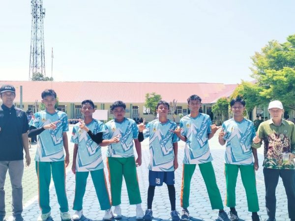 Tim Volly Putera MTsN 1 HSU Raih Runner-Up Turnamen Harlah MA Bustanul Ulum Tim Volly Putera MTsN 1 HSU Raih Runner-Up Turnamen Harlah MA Bustanul Ulum
