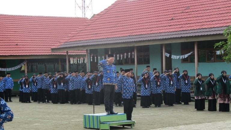 MTsN 1 HSU Gelar Upacara Peringatan Hari Kesaktian Pancasila 2025