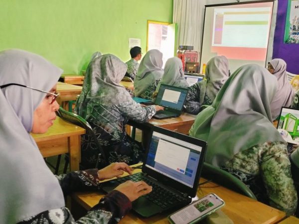 MTsN 1 HSU Gelar Bimbingan Pengisian Nilai Rapor P5PPRA untuk Wali Kelas MTsN 1 HSU Gelar Bimbingan Pengisian Nilai Rapor P5PPRA untuk Wali Kelas