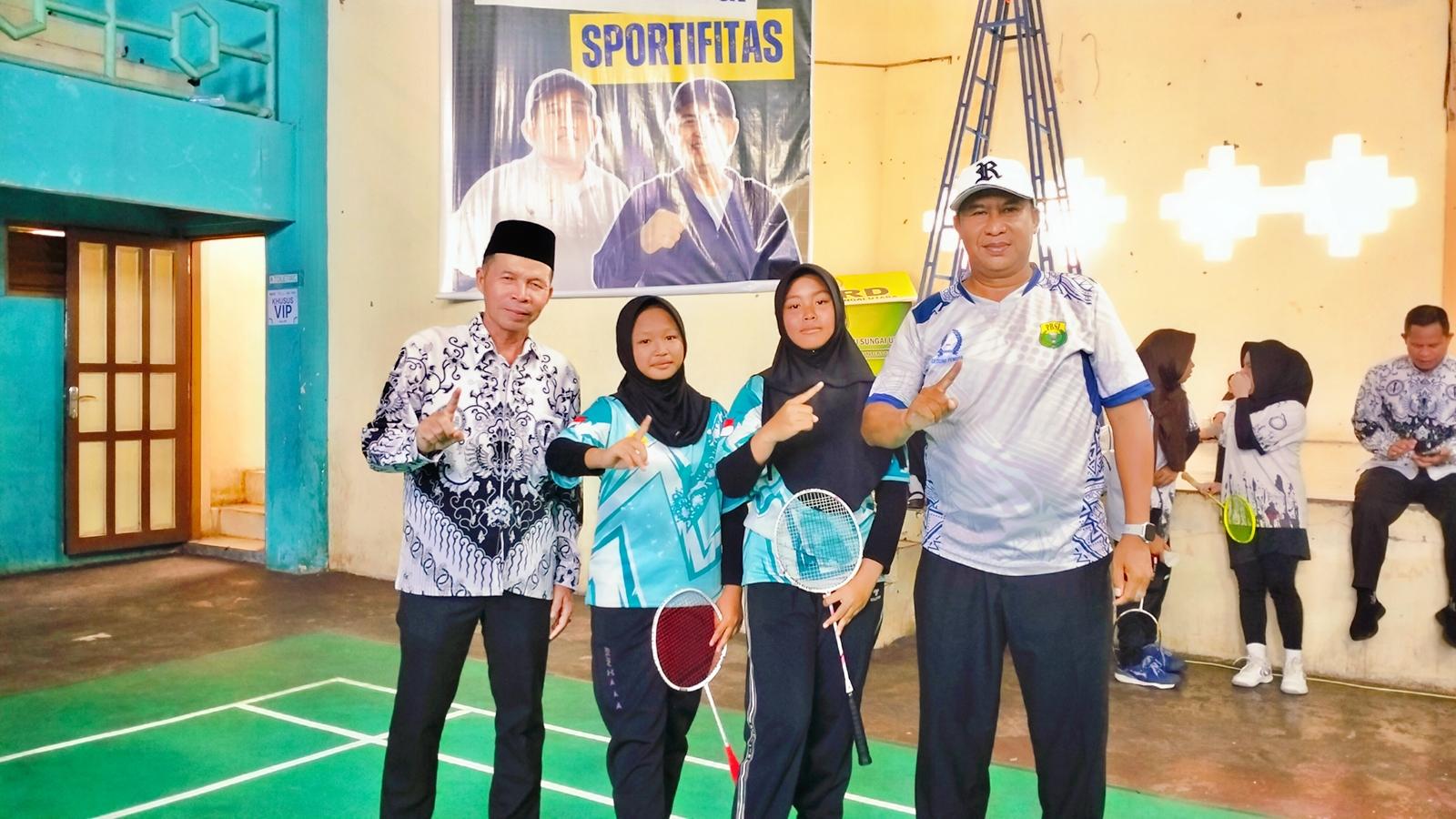 MTsN 1 HSU Pertahankan Gelar Juara Badminton Puteri pada HAB Kemenag Ke-80
