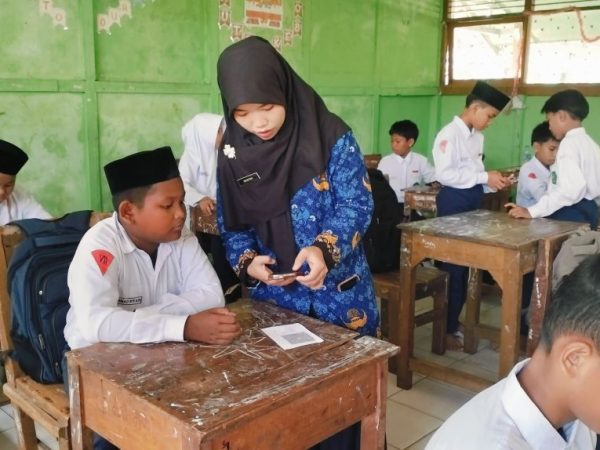 Simulasi Ujian Berbasis Android, MTsN 1 HSU Siapkan Siswa Hadapi ASAS Semester Ganjil Simulasi Ujian Berbasis Android, MTsN 1 HSU Siapkan Siswa Hadapi ASAS Semester Ganjil