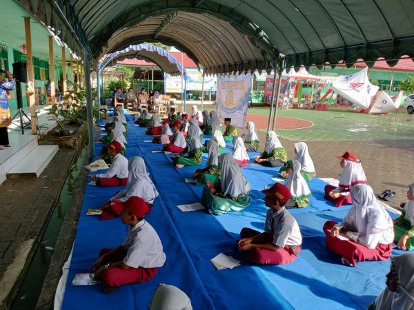 44 Siswa SD/MI Adu Kemampuan dalam Kompetisi Sang Juara di MTsN 1 HSU