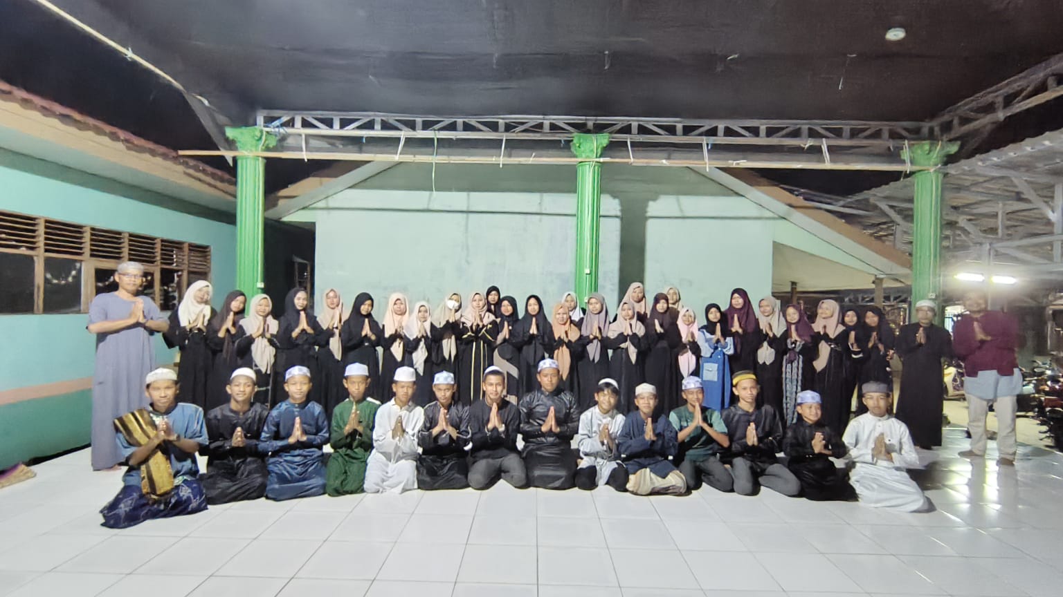 OSIM MTsN 1 HSU Gelar Buka Bersama, Pererat Silaturahmi dan Bangun Sinergi Antar Siswa