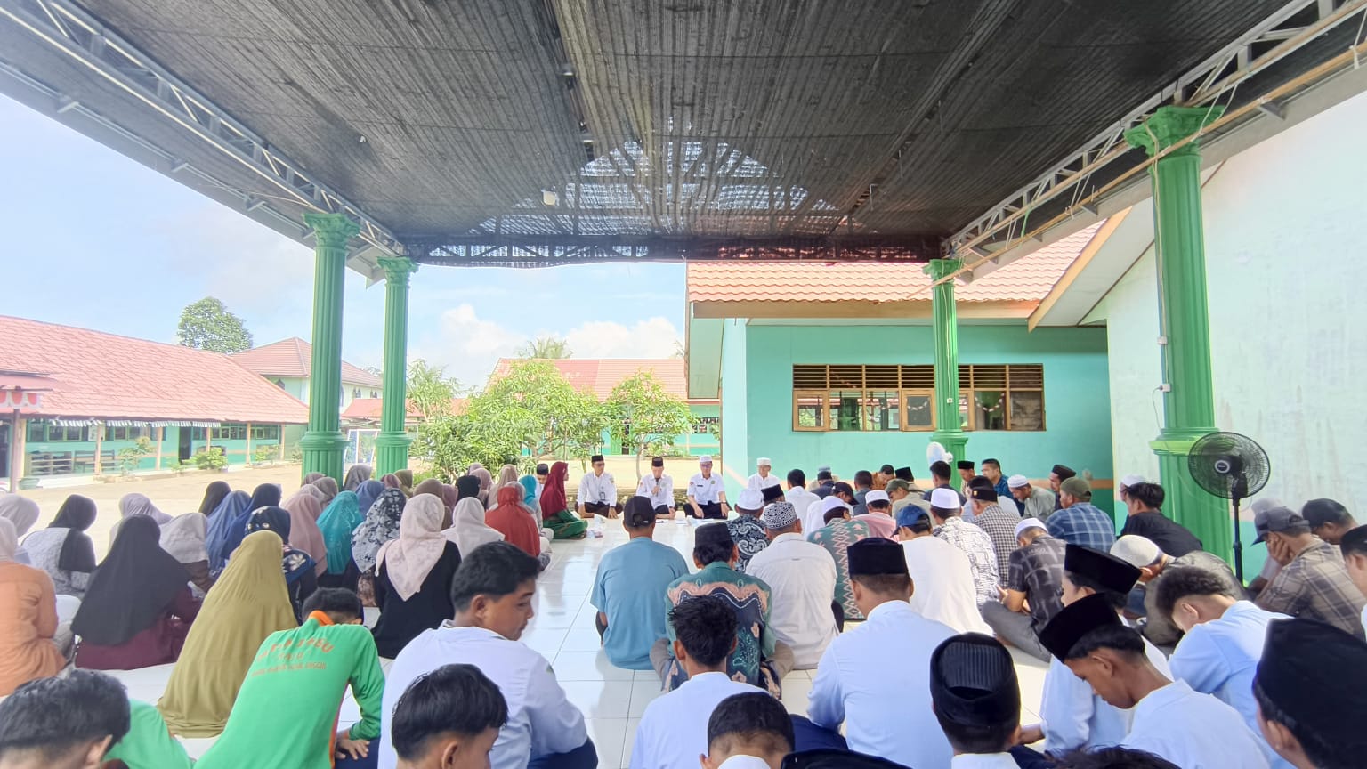 MTsN 1 HSU Gelar Pertemuan Wali Siswa Kelas IX, Bahas Kesiapan Ujian dan Perpisahan