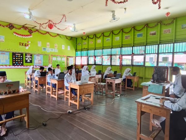 MTsN 1 HSU Sukses Gelar Hari Pertama Ujian TKA Utama 2026