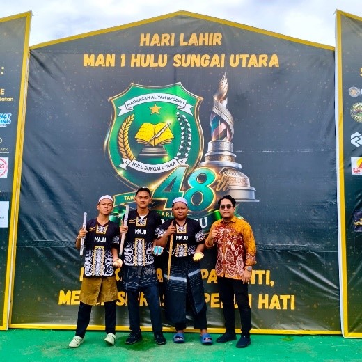 MTsN 1 HSU RAIH JUARA 1 LOMBA BALOGO PADA HARLAH KE-48 MAN 1 HSU MTsN 1 HSU RAIH JUARA 1 LOMBA BALOGO PADA HARLAH KE-48 MAN 1 HSU