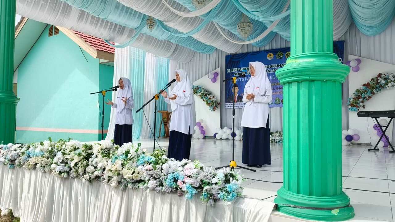MTsN 1 HSU Gelar Geladi Bersih Jelang Acara Perpisahan, Pengukuhan, dan Wisuda Tahfizh ke-VI MTsN 1 HSU Gelar Geladi Bersih Jelang Acara Perpisahan, Pengukuhan, dan Wisuda Tahfizh ke-VI