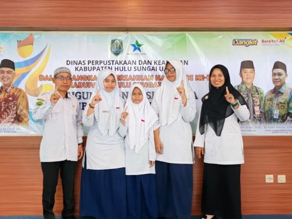 Membanggakan! Siswa MTsN 1 HSU Raih Juara 3 Lomba Resensi Buku Festival Literasi Dinas Perpustakaan dan Kearsipan Kab. HSU Membanggakan! Siswa MTsN 1 HSU Raih Juara 3 Lomba Resensi Buku Festival Literasi Dinas Perpustakaan dan Kearsipan Kab. HSU