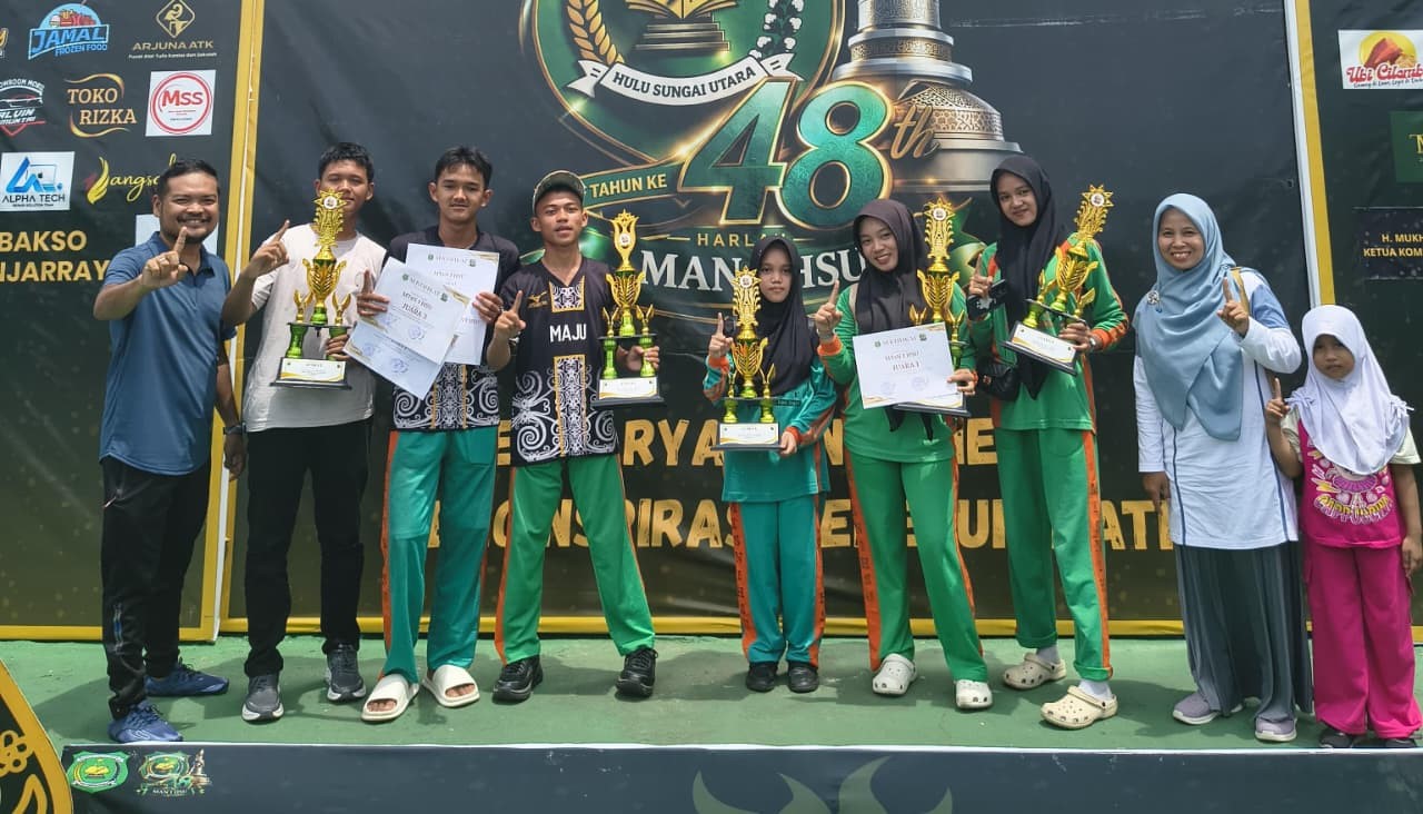 Borong 5 Piala, MTsN 1 HSU Jadi Bintang di Harlah MAN 1 HSU ke-48 Borong 5 Piala, MTsN 1 HSU Jadi Bintang di Harlah MAN 1 HSU ke-48