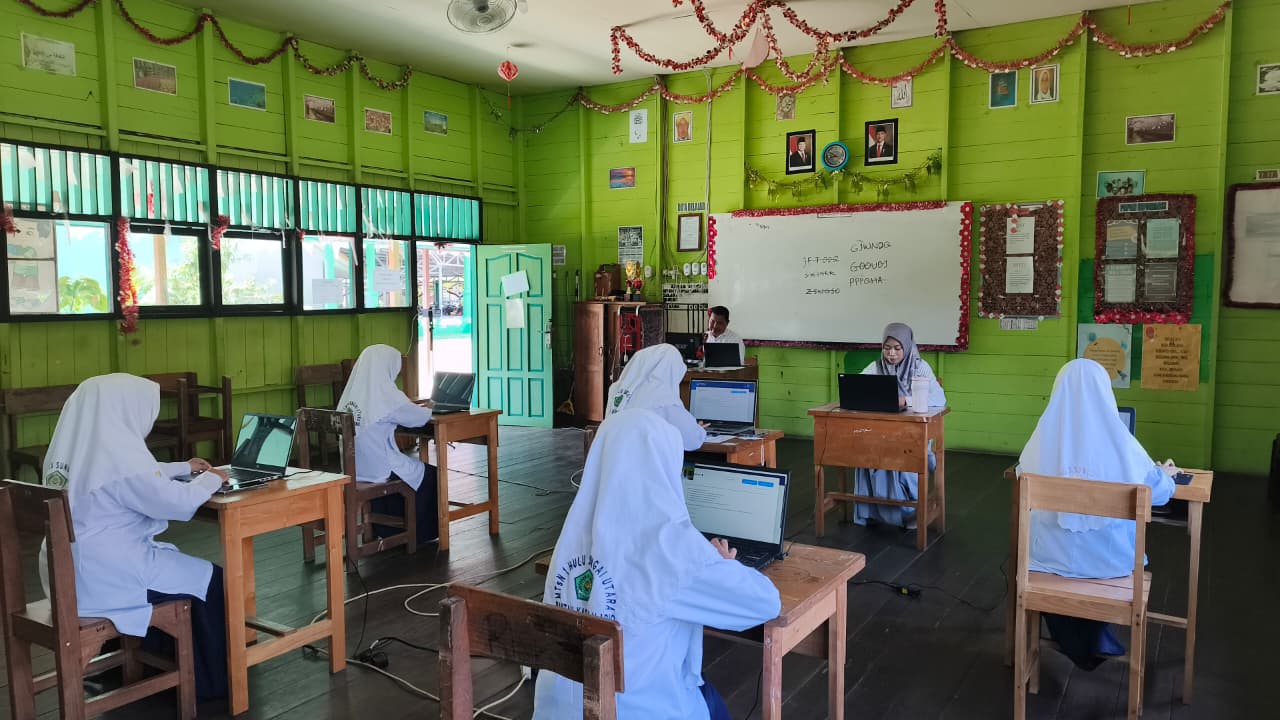 Geladi OSN-K SMP MTsN 1 HSU Berjalan Lancar, Peserta Tampil Teratur Geladi OSN-K SMP MTsN 1 HSU Berjalan Lancar, Peserta Tampil Teratur