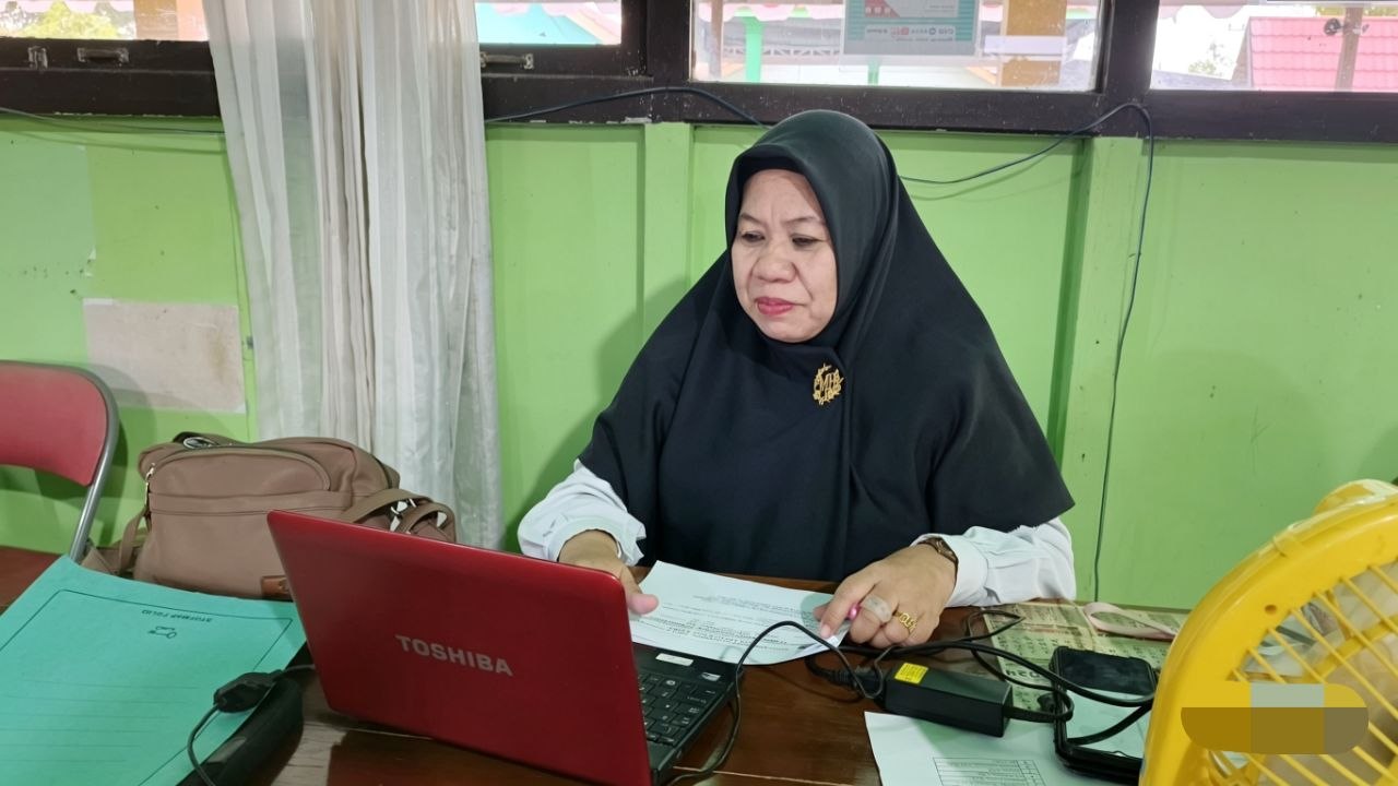 Wakamad Kurikulum MTsN 1 HSU Imbau Guru Segera Olah Nilai Usai ASAT Tahun Pelajaran 2025/2026 Berakhir Wakamad Kurikulum MTsN 1 HSU Imbau Guru Segera Olah Nilai Usai ASAT Tahun Pelajaran 2025/2026 Berakhir