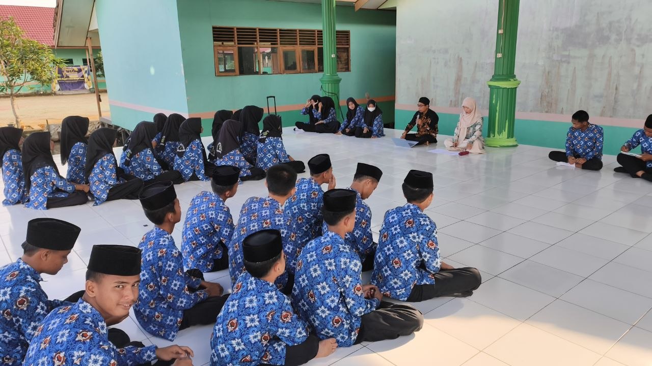 Pembina OSIM MTsN 1 HSU Gelar Rapat Bersama Seluruh Anggota OSIM, Siap Jadi Panitia Pembantu MATSAMA 2026/2027 Pembina OSIM MTsN 1 HSU Gelar Rapat Bersama Seluruh Anggota OSIM, Siap Jadi Panitia Pembantu MATSAMA 2026/2027
