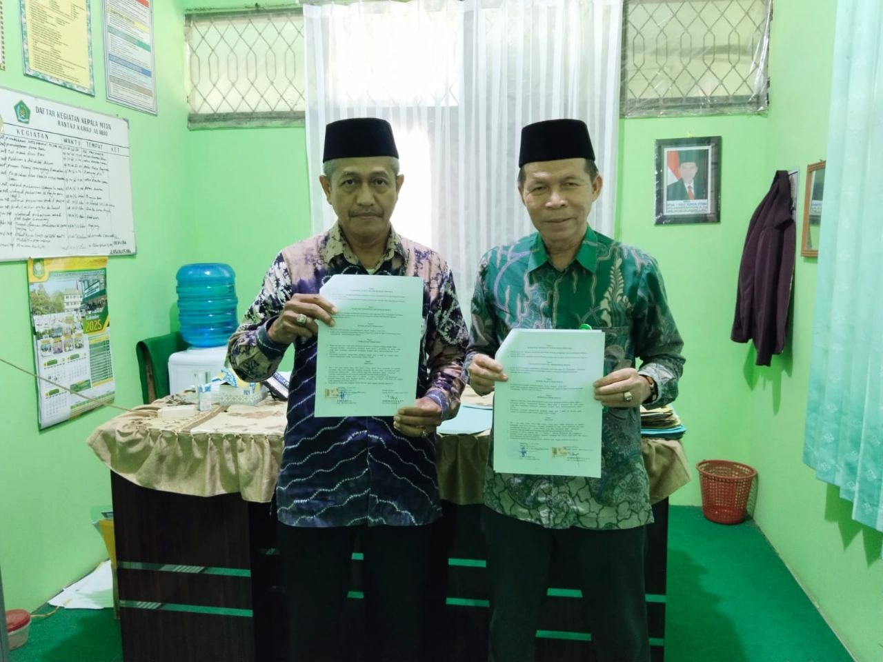 MTsN 1 HSU Jalin Kerja Sama dengan MTs Darussalam Tambalang Tingkatkan Mutu Pembelajaran MTsN 1 HSU Jalin Kerja Sama dengan MTs Darussalam Tambalang Tingkatkan Mutu Pembelajaran