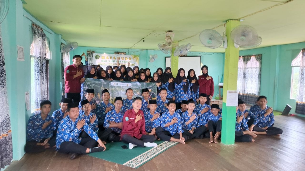MTsN 1 HSU Terima Sosialisasi Budaya Kuntau Bersama Nanang Galuh, Kenalkan Program Sabuku kepada Murid Kelas IX MTsN 1 HSU Terima Sosialisasi Budaya Kuntau Bersama Nanang Galuh, Kenalkan Program Sabuku kepada Murid Kelas IX
